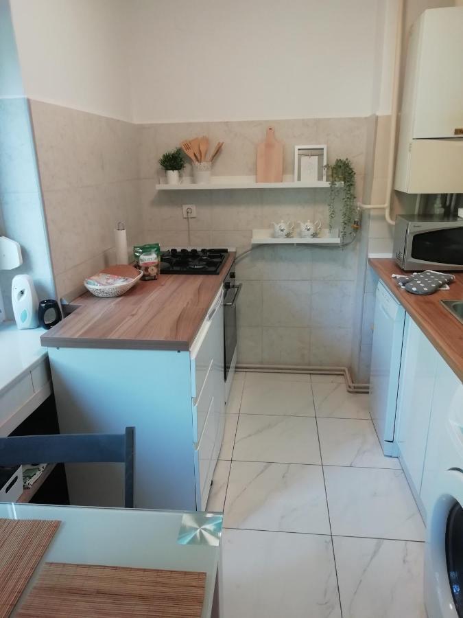 Sarmantni Apartman Malecka Zagreb Exterior foto